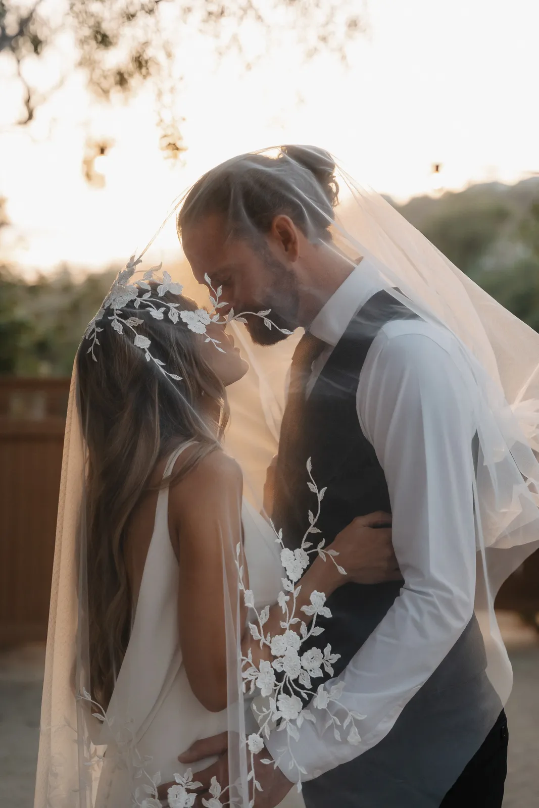 Hawaii Wedding Photography Permits: What Couples Need to Know